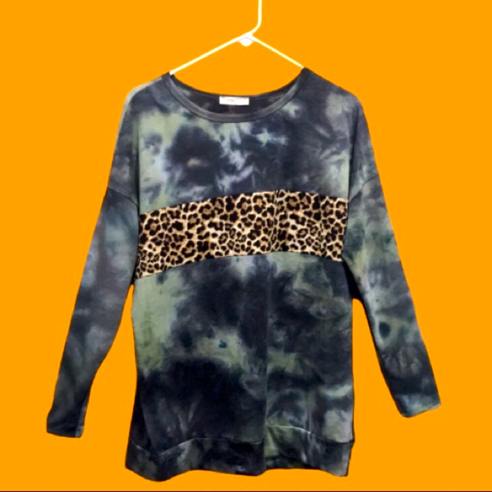 Sold❤️❤️Tie-dye top plus sizes long sleeved shirt 2x - Picture 1 of 15